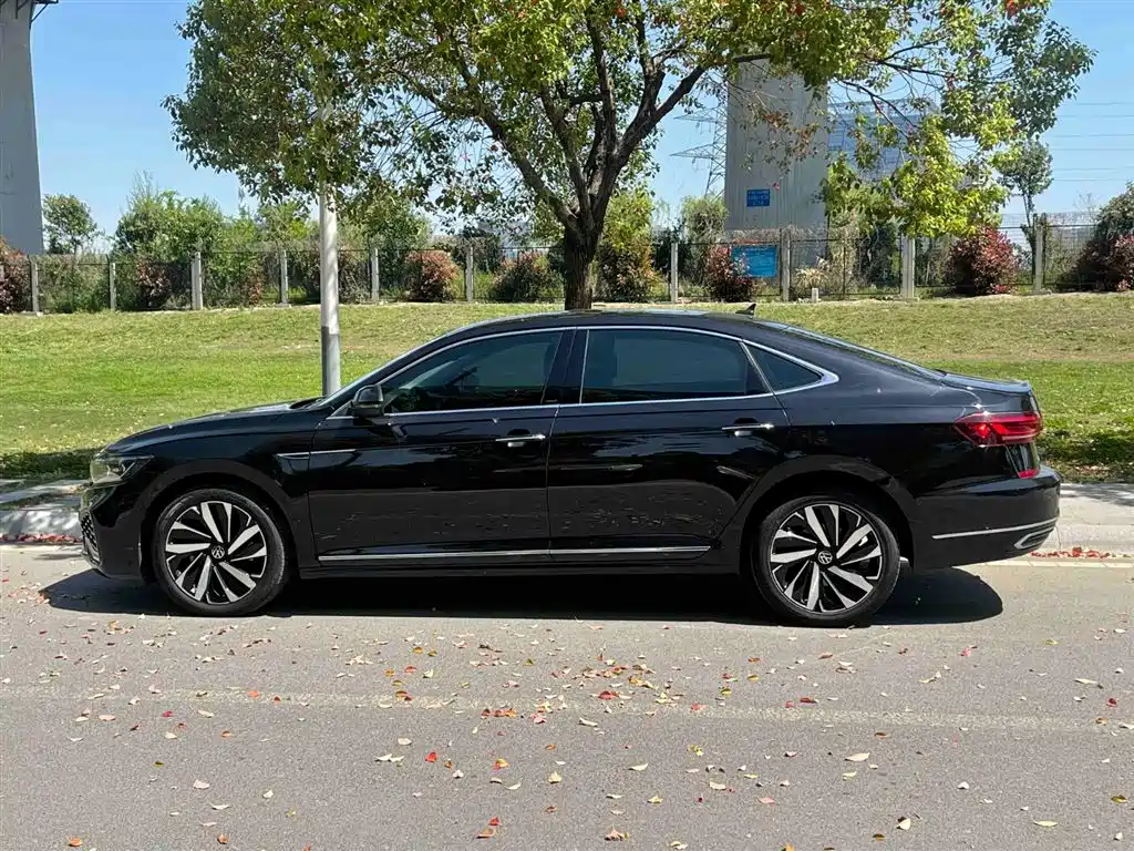 Volkswagen Passat 2022 330TSI Starry Sky Luxury Edition