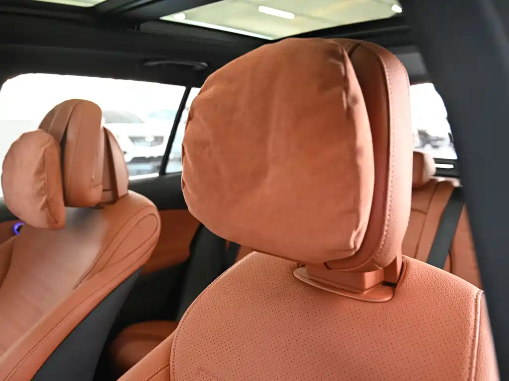 Mercedes-Benz GLC 300 L 4MATIC Dynamic 5-Seater 2023 Facelift