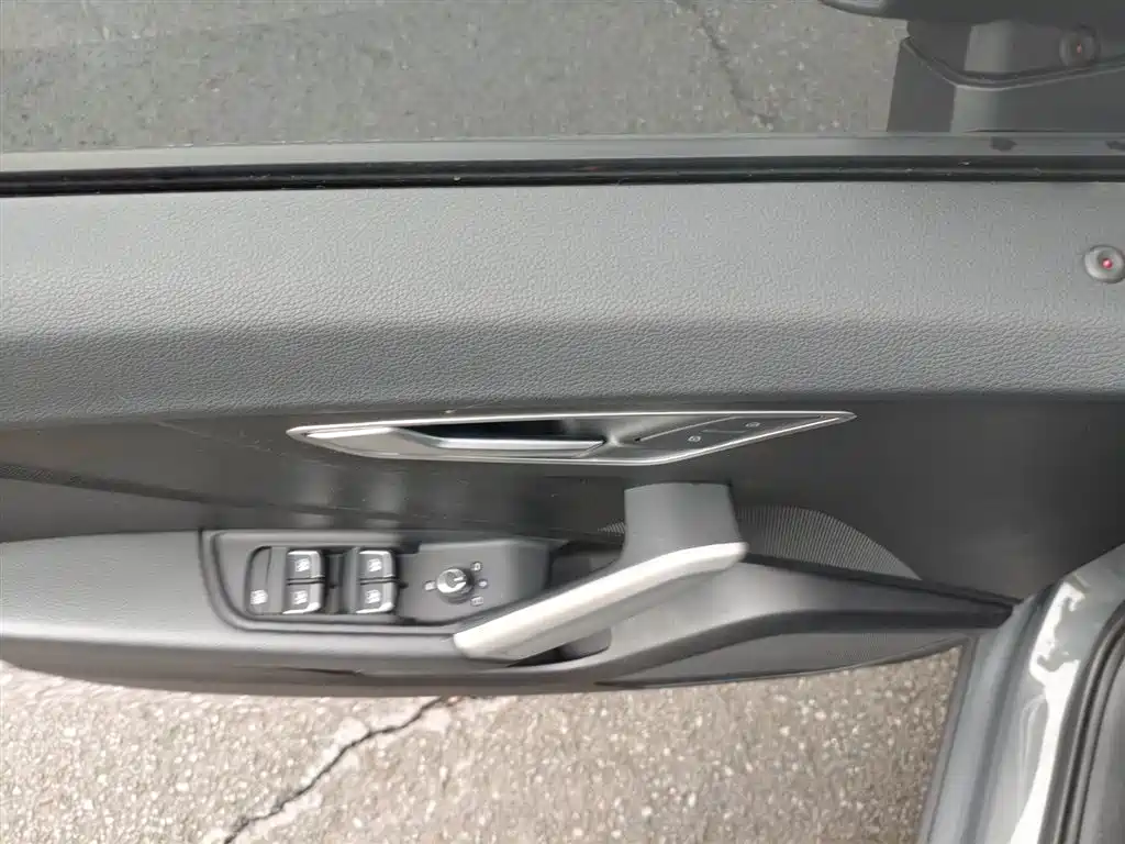 Audi Q2L 2020 35 TFSI
