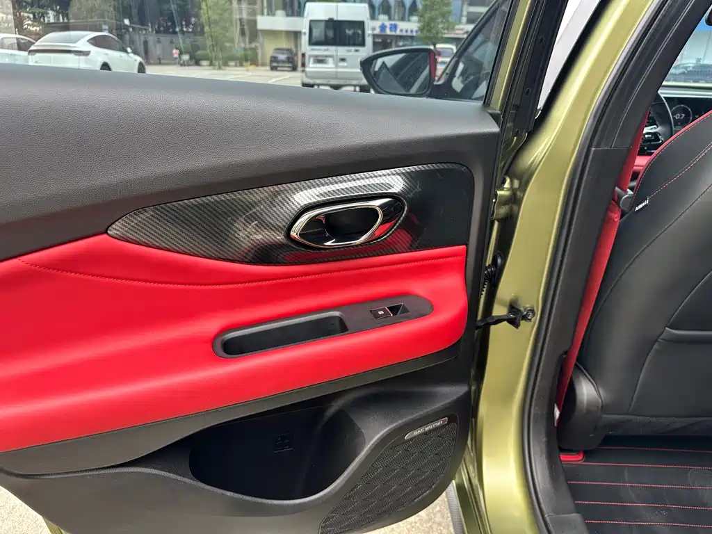 GAC Trumpchi Empow 2021 270T DCT J16