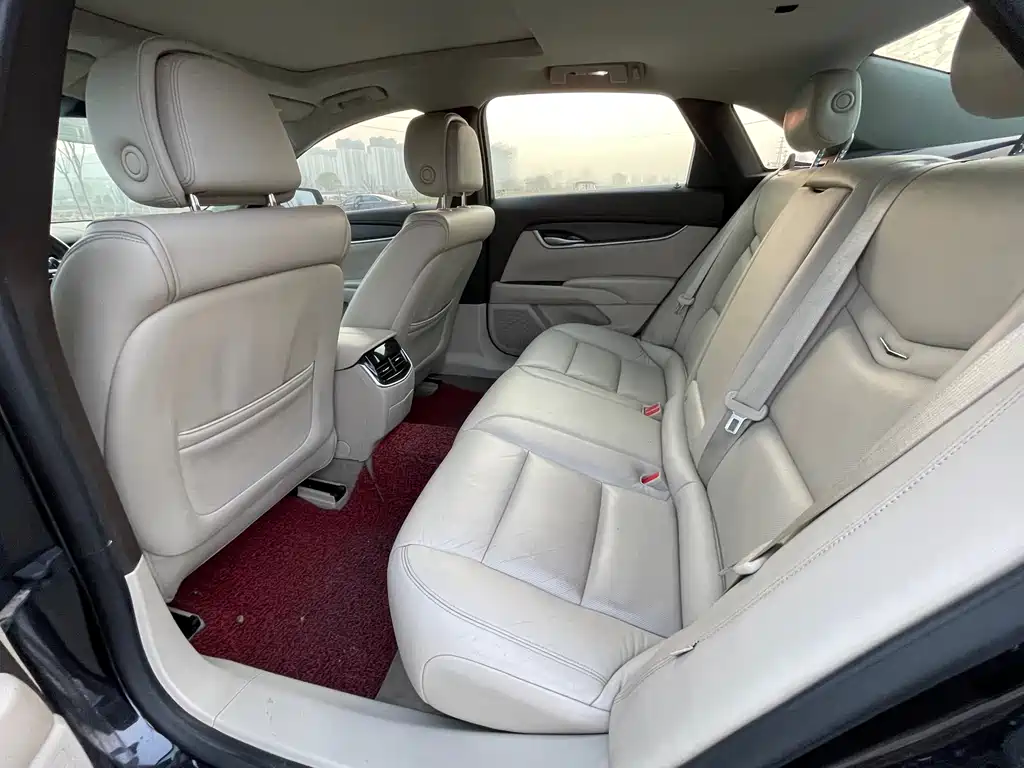 Cadillac XTS 2014 28T Comfort
