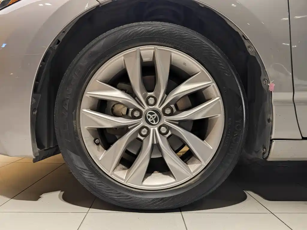2019 Toyota Avalon Hybrid 2.5L Luxury Edition China V