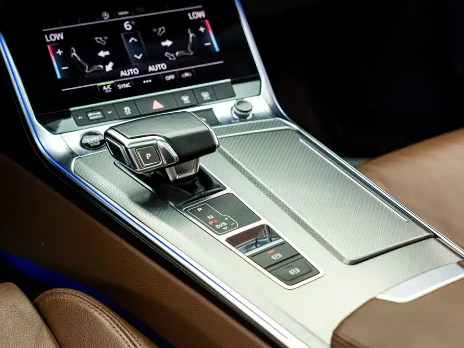 Audi A6L 2021 40 TFSI Luxury Elegant