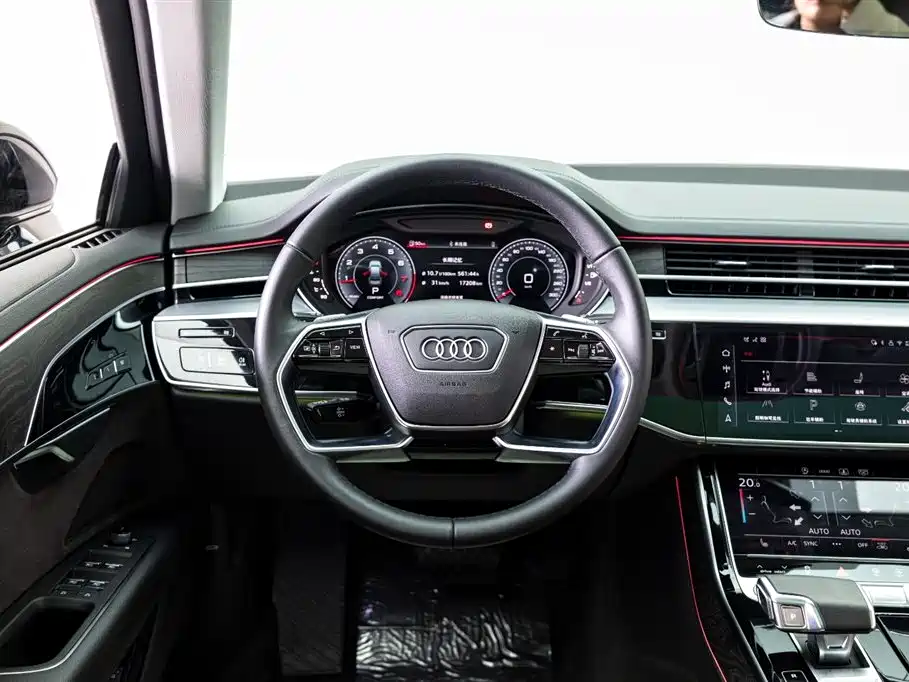 Audi A8L 2025 45 TFSI quattro Luxury