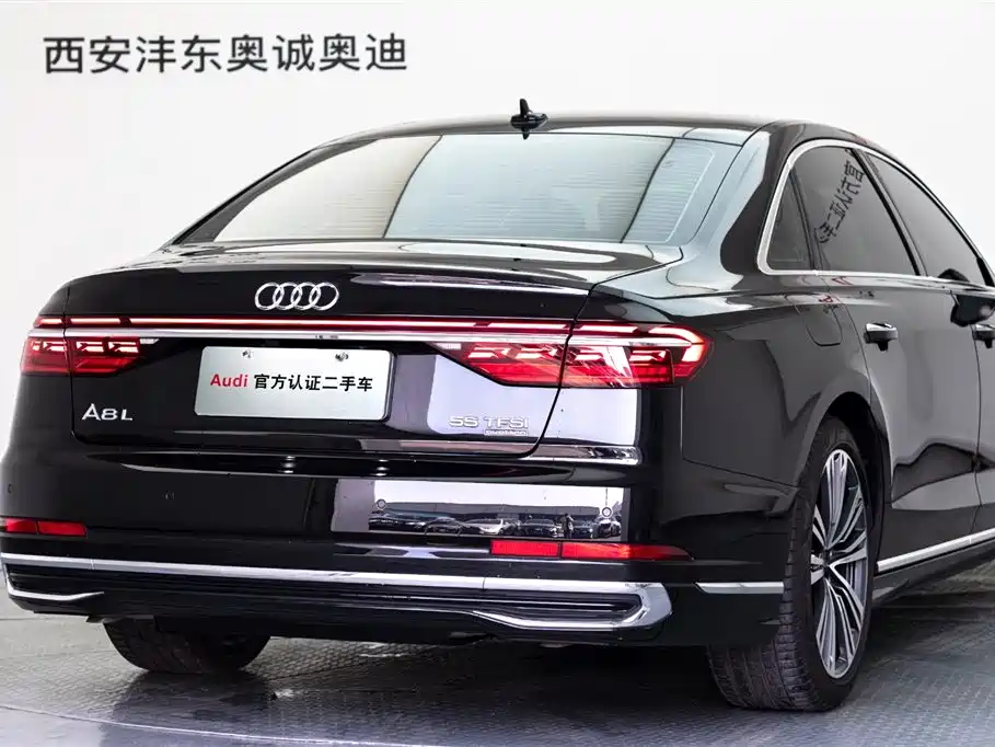 Audi A8L 2025 45 TFSI quattro Luxury