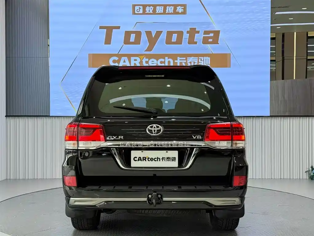 Land Cruiser (Import) 2019 4.6L Middle East Edition