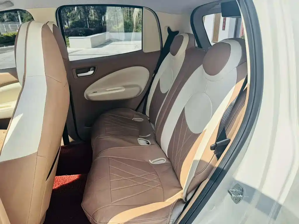 Wuling Hongguang MINI EV 2025 4th Generation 4-Door Advanced Edition