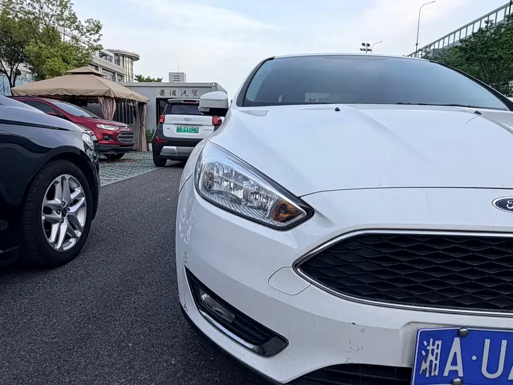 Ford Focus 2017 Hatchback EcoBoost 125 Automatic Trend Edition Smart Drive