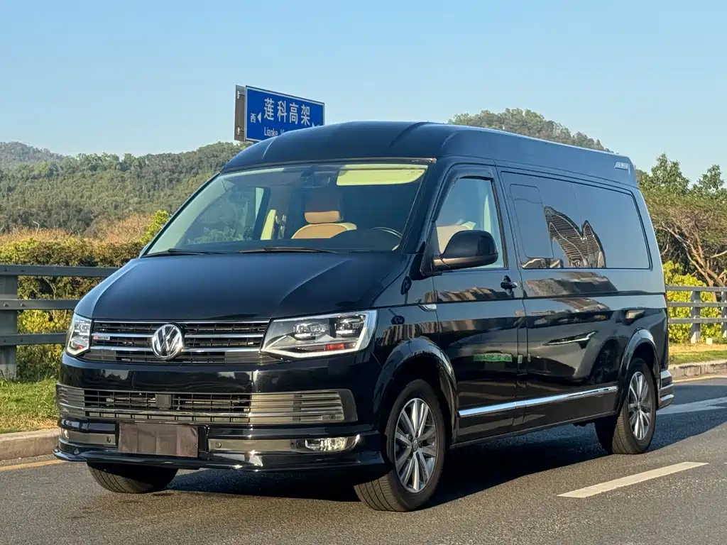 Volkswagen Multivan 2017 2.0TSI 4Motion Exclusive Edition 7-Seater
