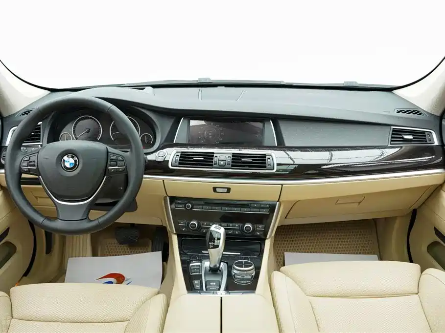 BMW 5 Series GT 2013 535i xDrive Luxury