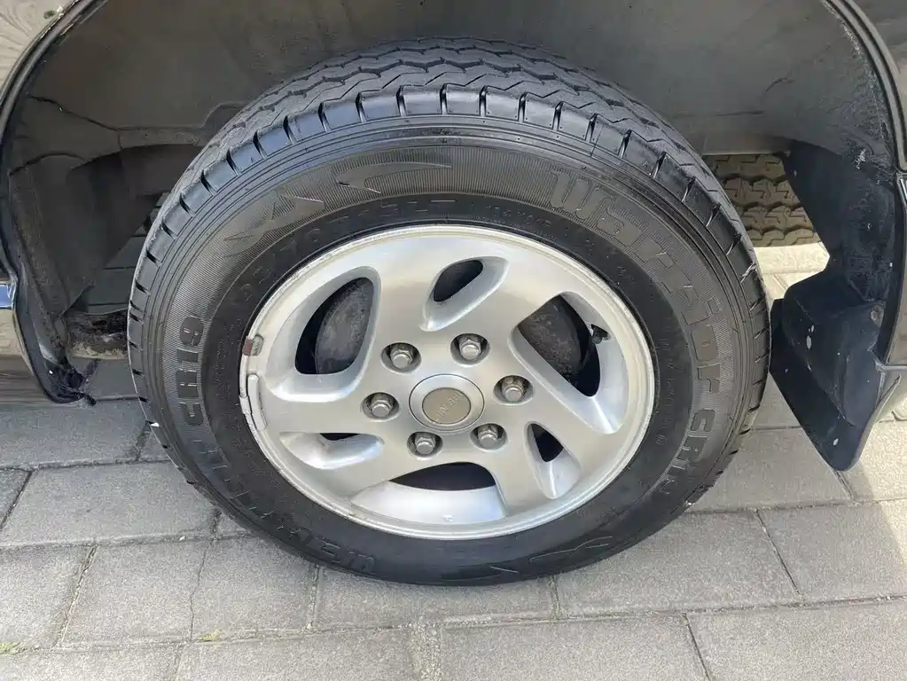 Jinbei Granse 2007 2.7L Business Class Standard 9-Seater 3RZ