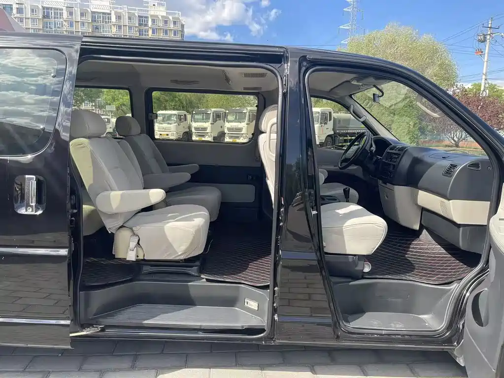 Jinbei Granse 2007 2.7L Business Class Standard 9-Seater 3RZ