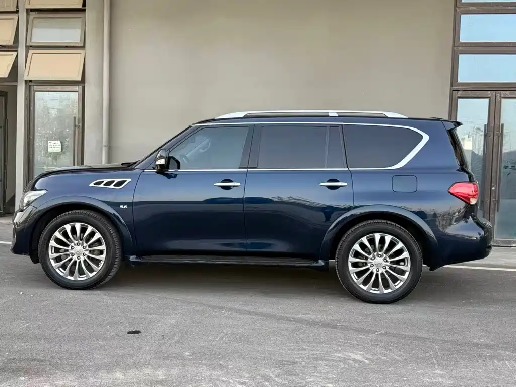 Infiniti QX80 2016 5.6L 4WD