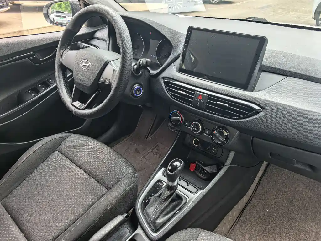 Elantra 2018 1.6L Automatic GL National VI