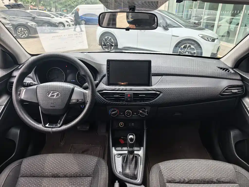 Elantra 2018 1.6L Automatic GL National VI