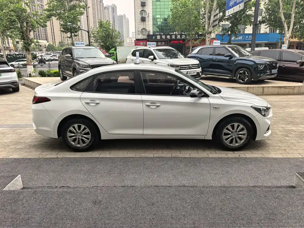 Elantra 2018 1.6L Automatic GL National VI