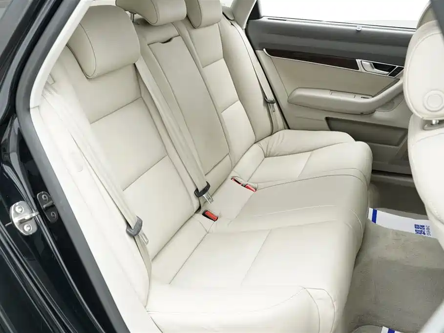 Audi A6L 2010 2.4L Technical Edition