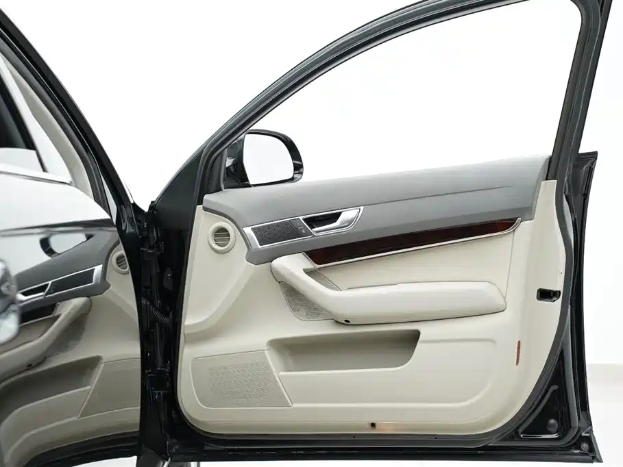 Audi A6L 2010 2.4L Technical Edition