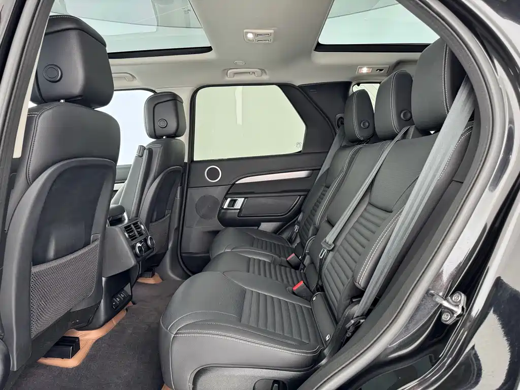 Land Rover Discovery 2024 360PS Dynamic SE