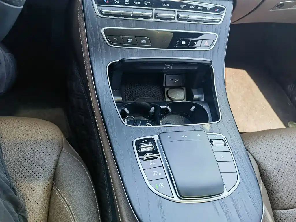 Mercedes-Benz E-Class 2022 Facelift II E 300 L Sport Fashion Edition