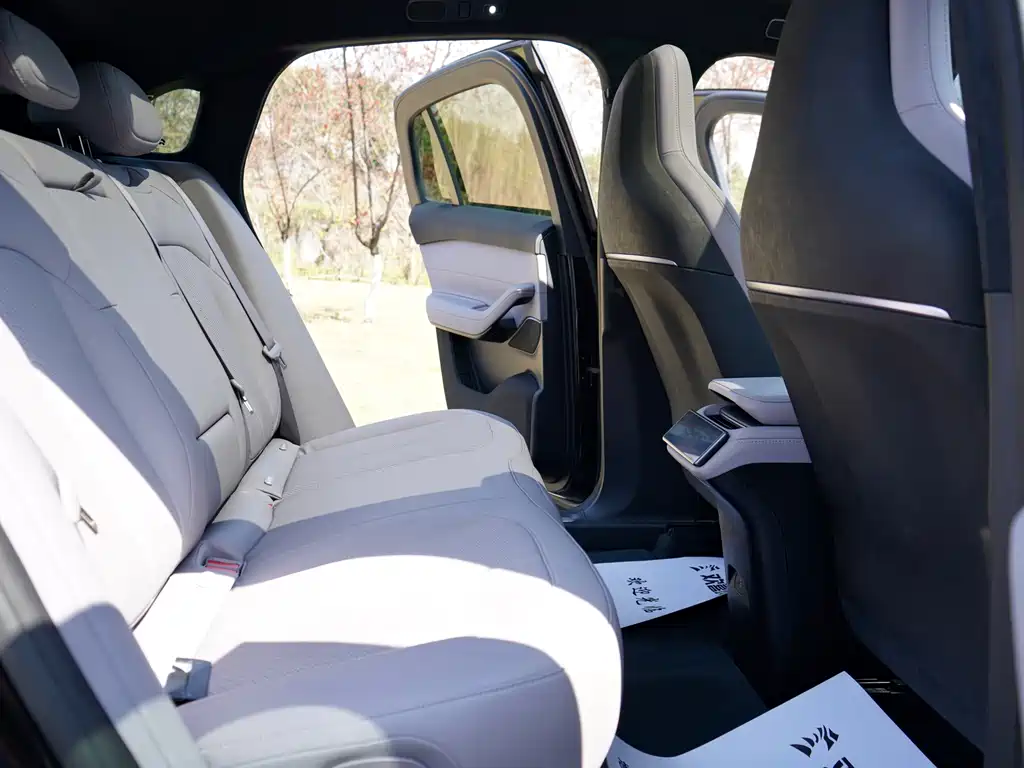 NIO EC6 2023 75kWh