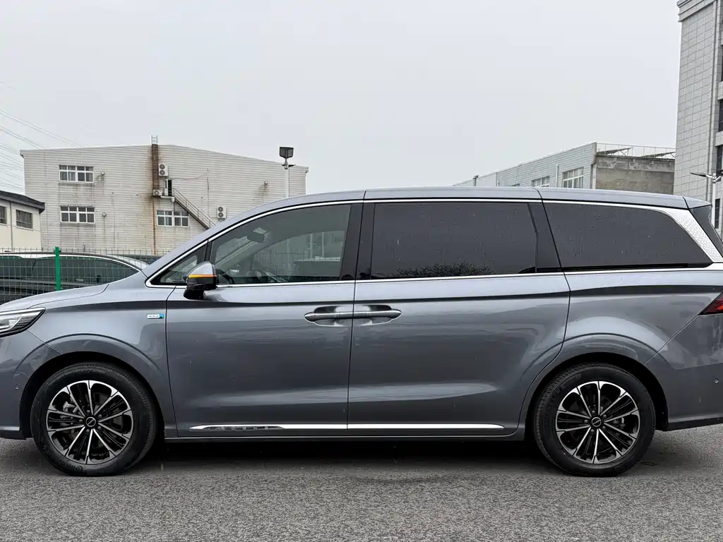 Roewe iMAX8 2021 400TGI Supreme Series Ultimate Edition