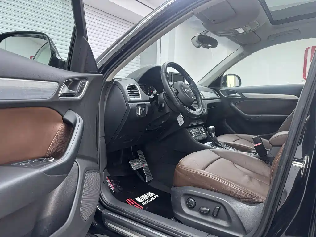 Audi Q3 2013 35 TFSI quattro Technik