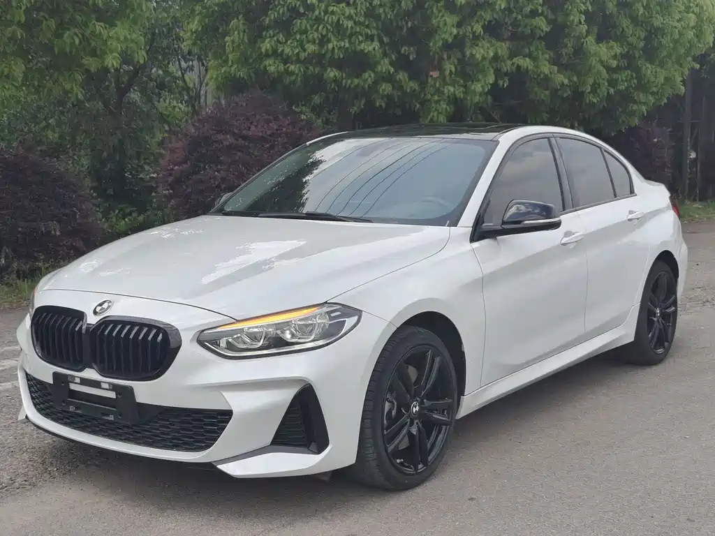 BMW 1 Series 2022 125i M Sport Night Edition