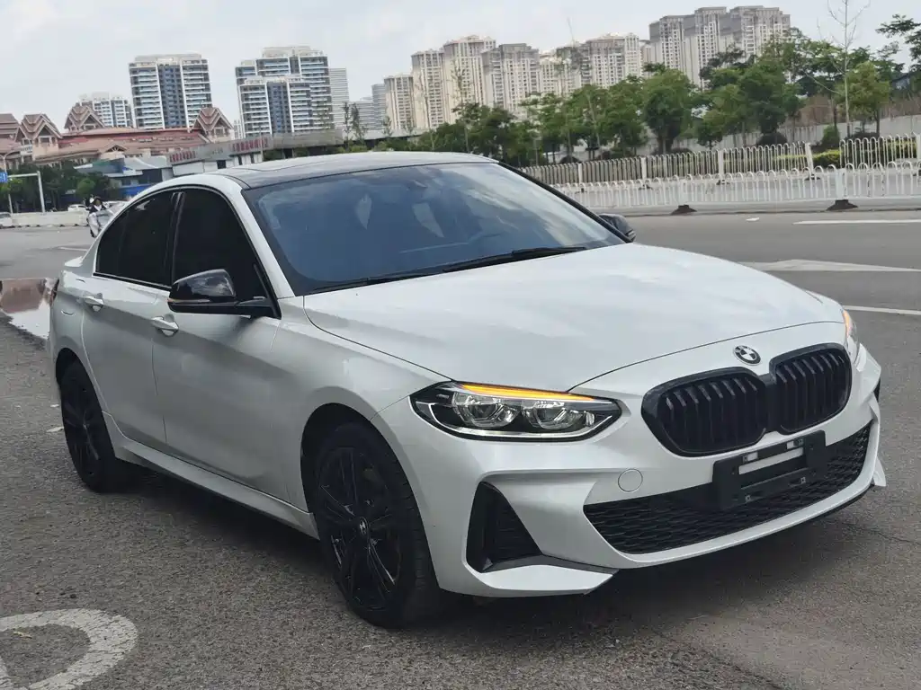 BMW 1 Series 2022 125i M Sport Night Edition