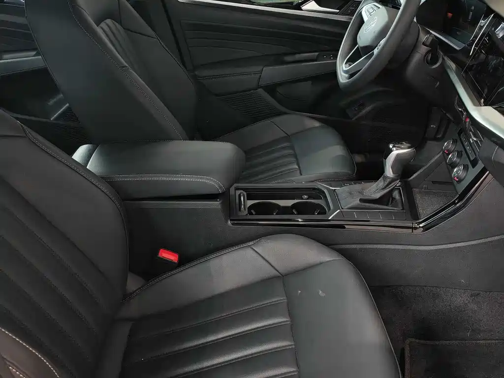 Passat 2024 280TSI Business Edition