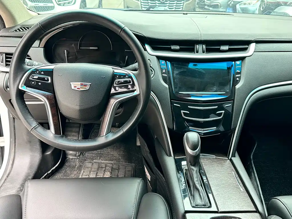 Cadillac XTS 2018 28T Technical