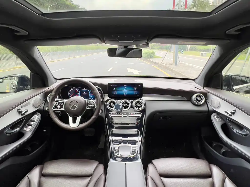 Mercedes-Benz GLC 260 L 4MATIC Dynamic Edition (2020 Facelift)