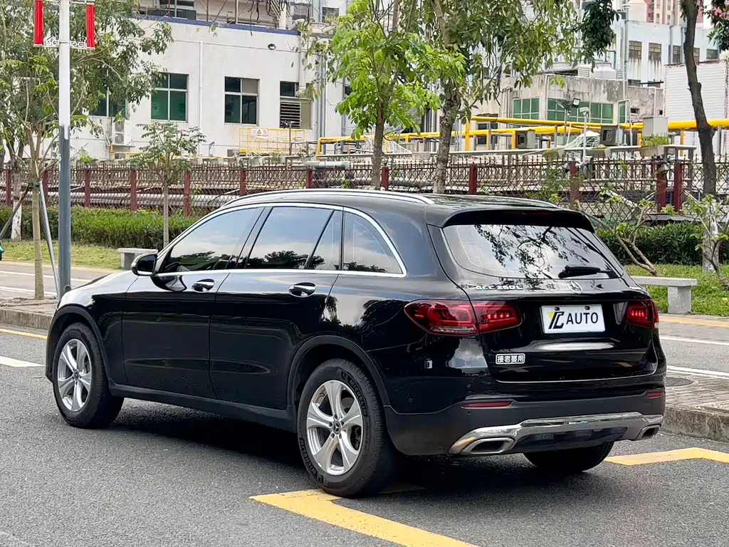 Mercedes-Benz GLC 260 L 4MATIC Dynamic Edition (2020 Facelift)