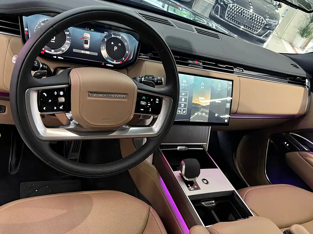 Range Rover 2025 3.0 L6 400PS Autobiography LWB