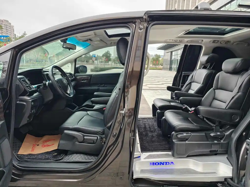 Honda Elysion 2016 2.4L Classic Edition