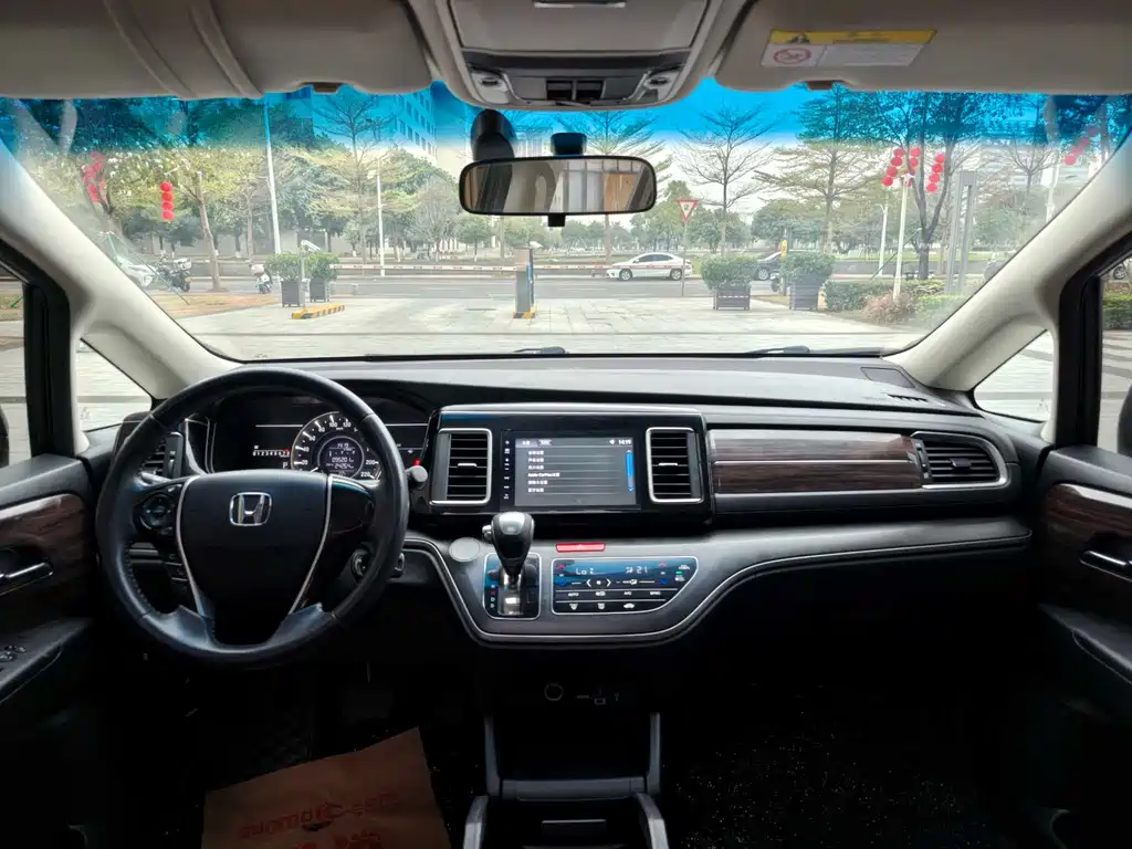 Honda Elysion 2016 2.4L Classic Edition