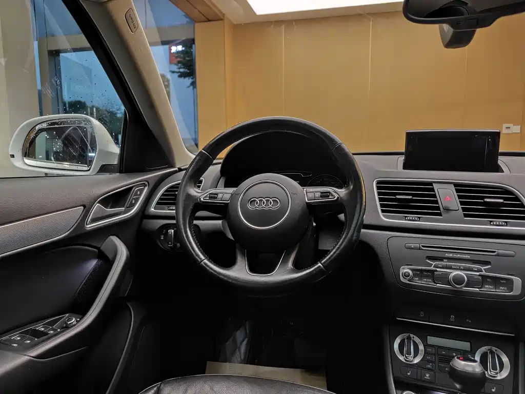Audi Q3 2015 35 TFSI Comfort