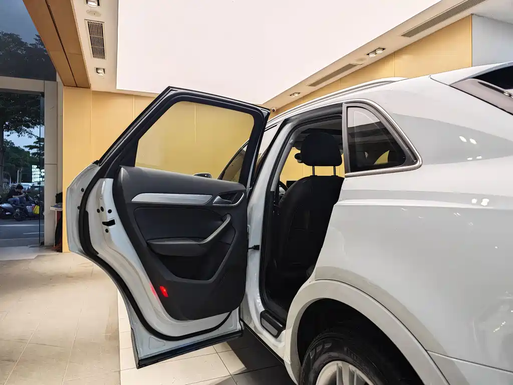 Audi Q3 2015 35 TFSI Comfort