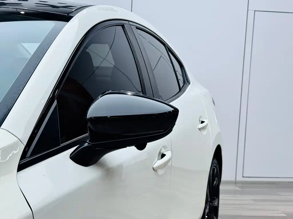 Mazda3 Axela 2022 2.0L Automatic Zhiya Obsidian Edition