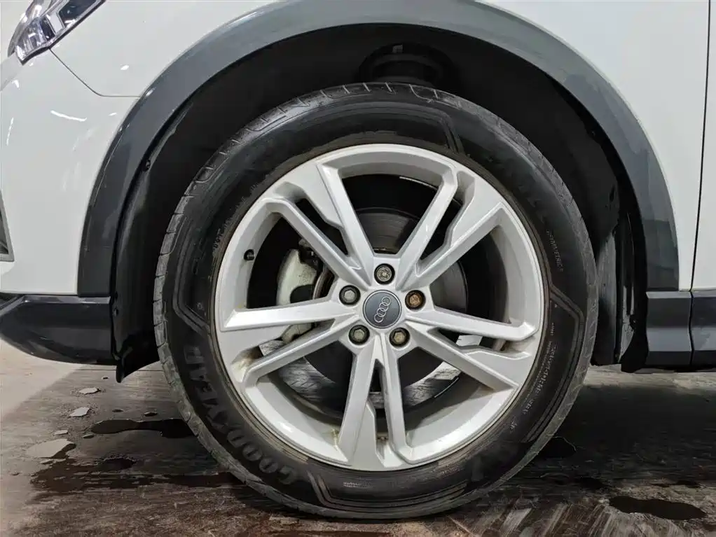 Audi Q3 2020 35 TFSI Premium