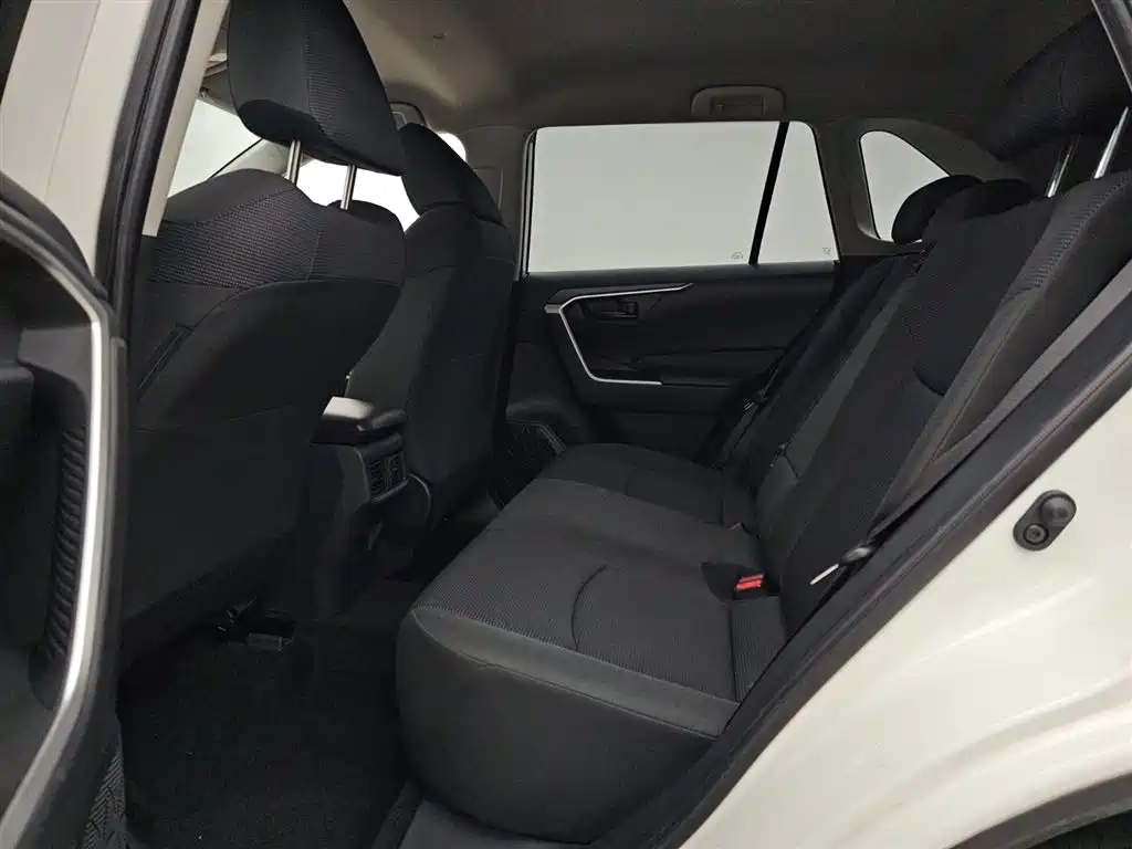 RAV4 2020 2.0L CVT 2WD Urban Edition