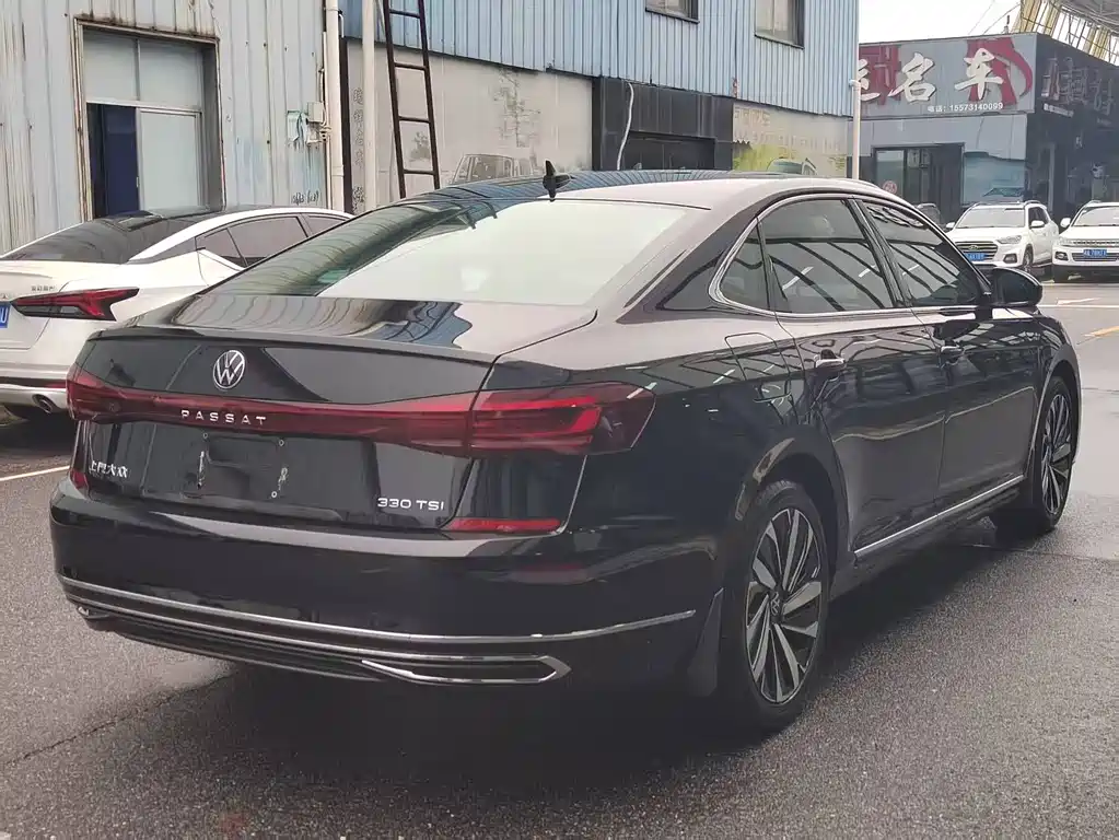 Volkswagen Passat 2022 330TSI Starlight Elite Edition