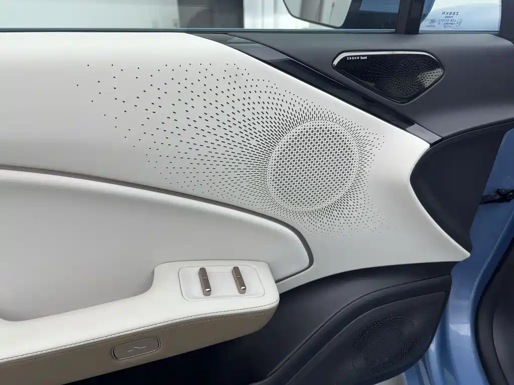 Zeekr 007 GT 2025 AWD Intelligent Driving Edition 75kWh