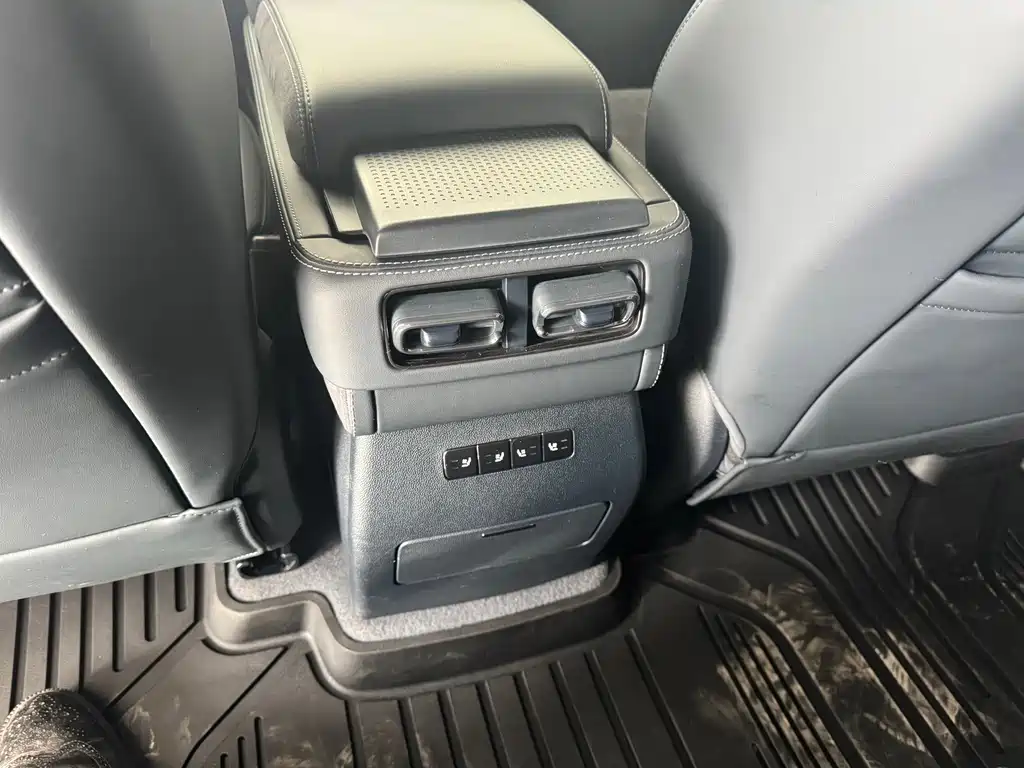 Bao 5 2023 YunNian Flagship Edition