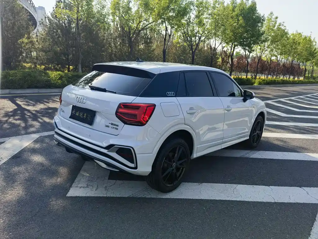 Audi Q2L 2022 35 TFSI Fashion Elegant Edition