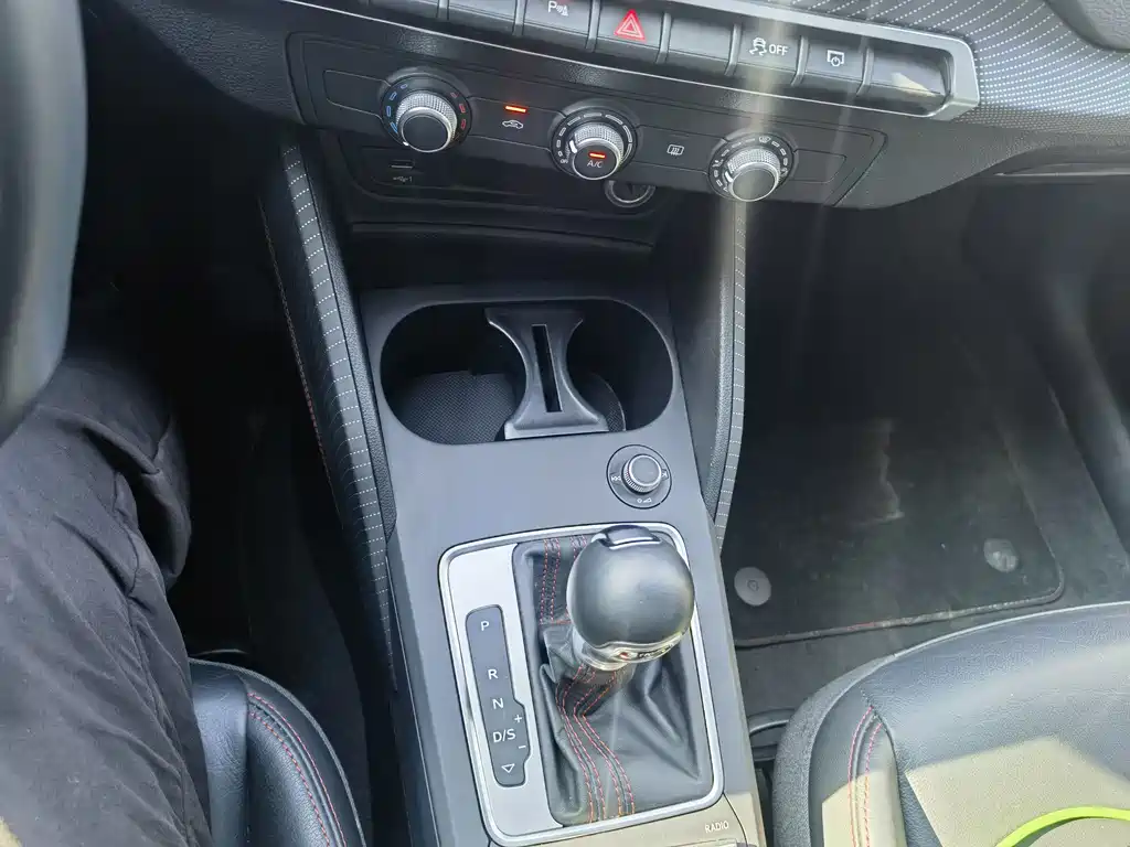 Audi Q2L 2022 35 TFSI Fashion Elegant Edition