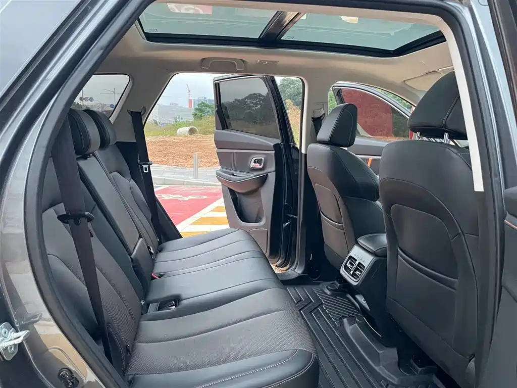 Changan Oshan X7 PLUS 2022 1.5T Blue Whale Edition Automatic Prestige