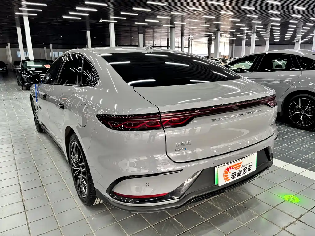 BYD Han 2025 DM-i 125km LiDAR Intelligent Driving