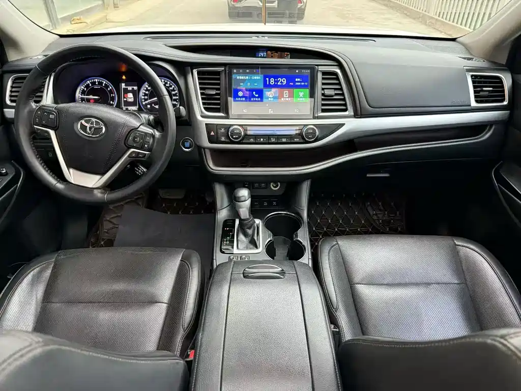 Highlander 2018 2.0T AWD Luxury Edition 7-Seater China VI