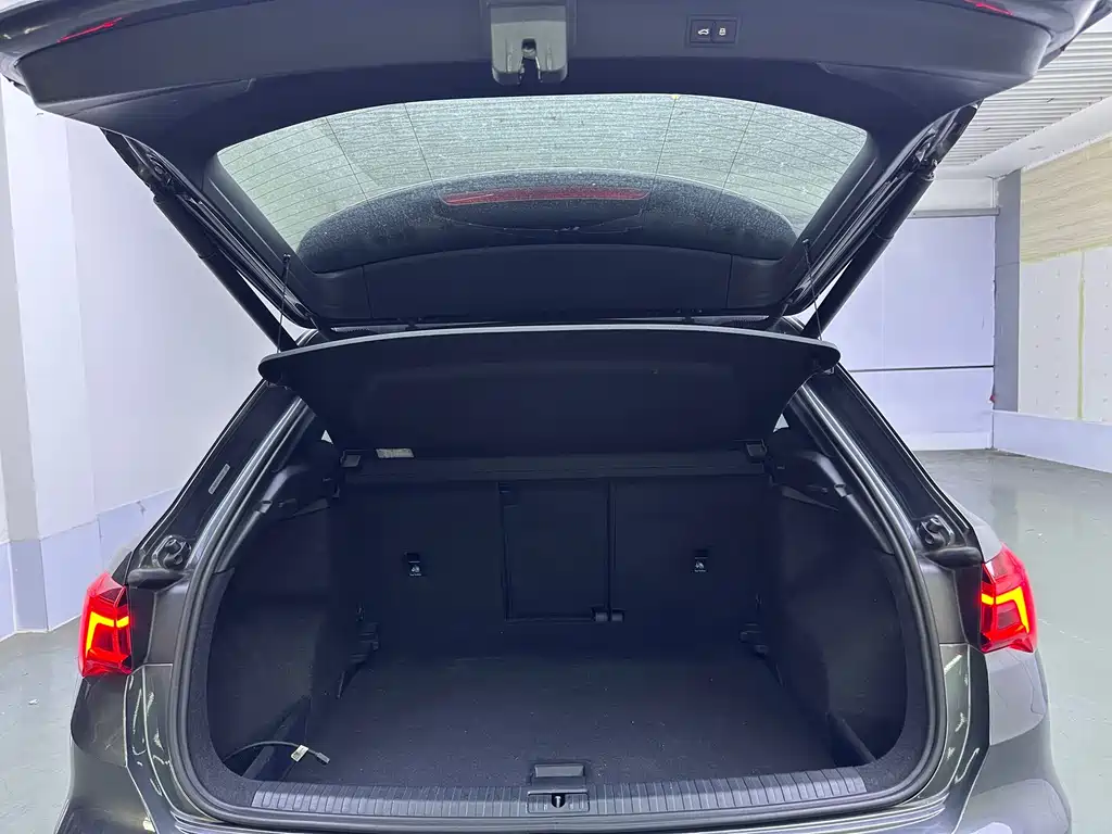 Audi Q5L 2023 40T Premium Dynamic Edition